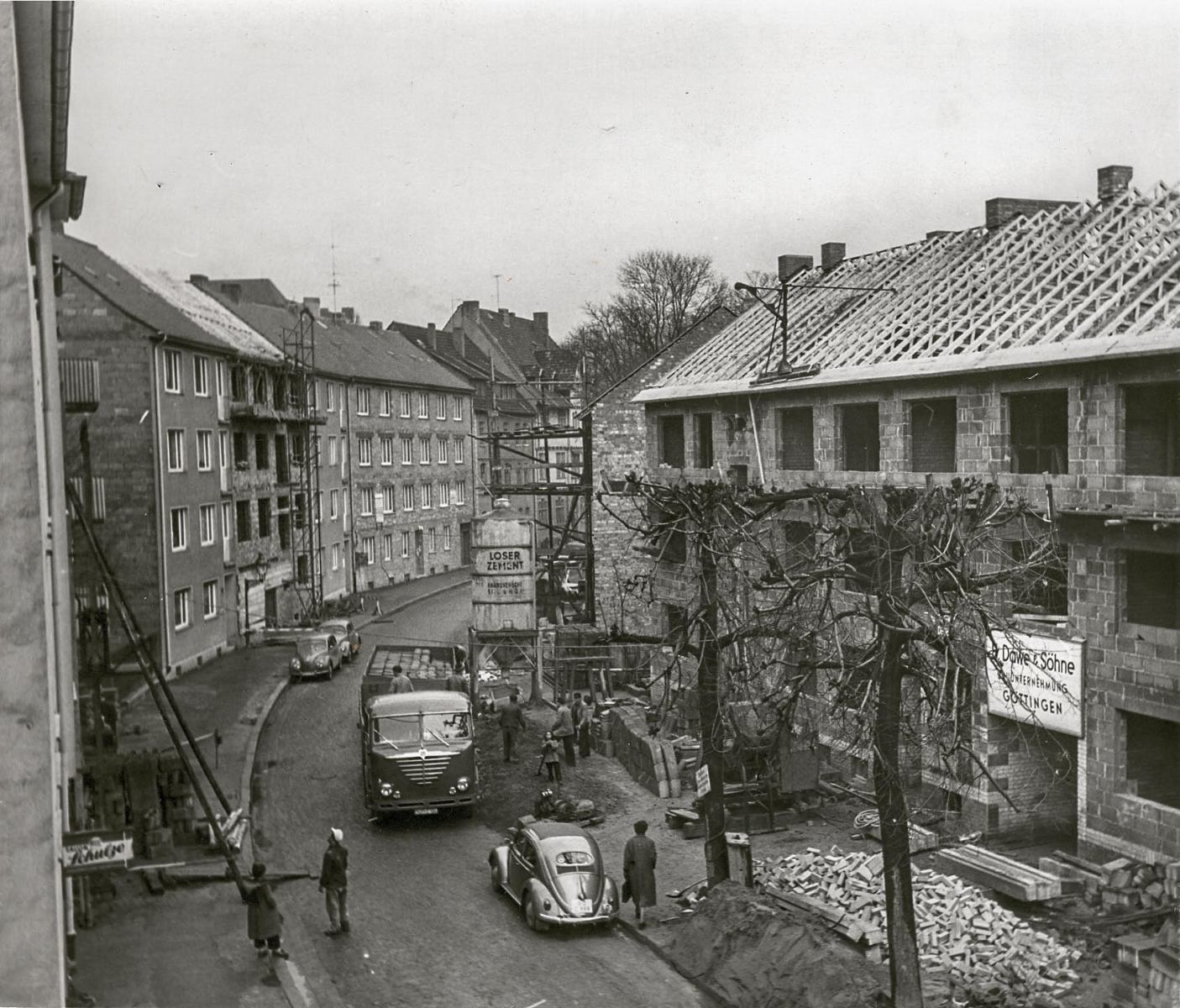 Untere-Masch-Straße-Gesamtansichten-001-Wiederaufbau-der-Häuser-nach-Bombenschaden-1945_edited-1